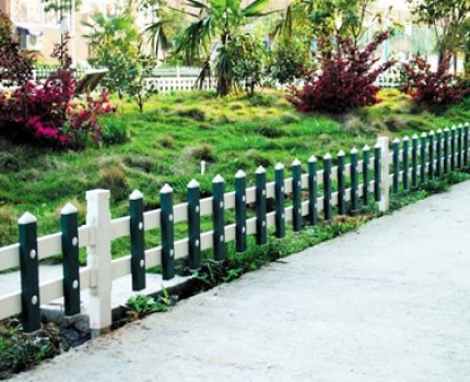花园PVC护栏
