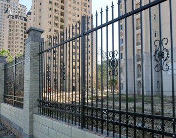 新疆铁艺围栏使用案例
