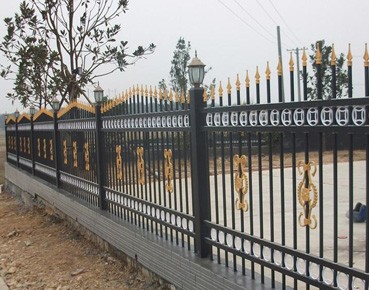 深圳铁艺栅栏使用案例